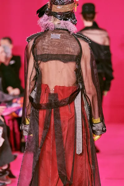 Look 208